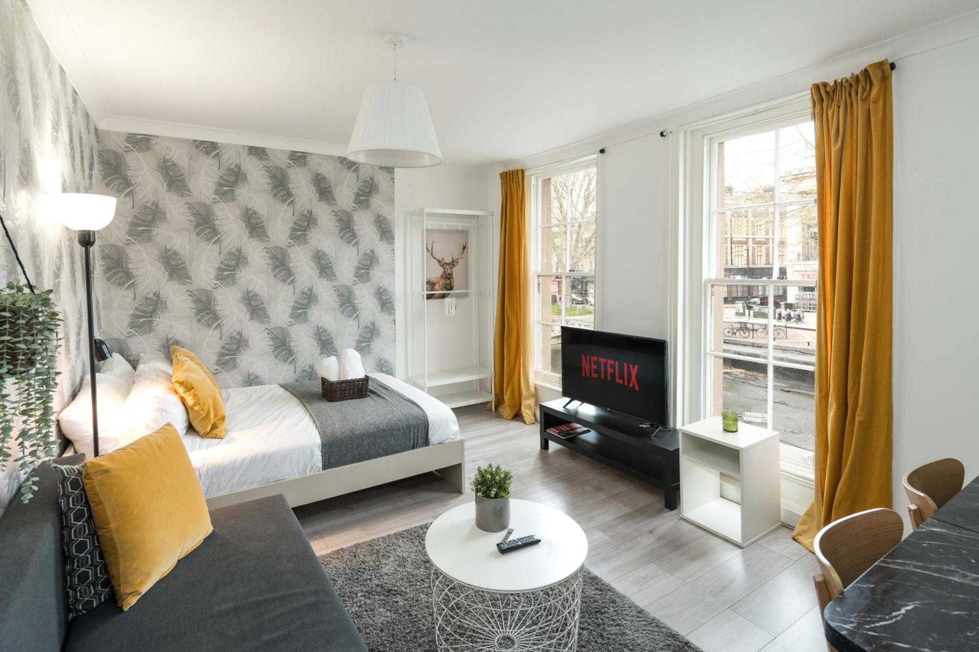 Private Double Room Shared Bathroom Near City Centre Лондон Экстерьер фото