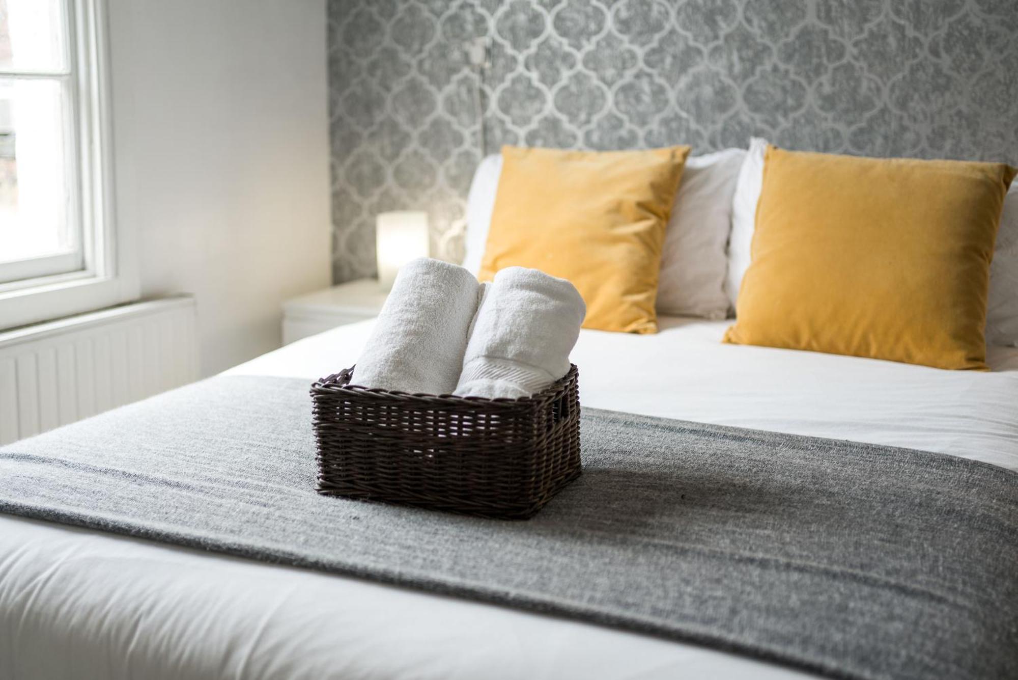 Private Double Room Shared Bathroom Near City Centre Лондон Экстерьер фото