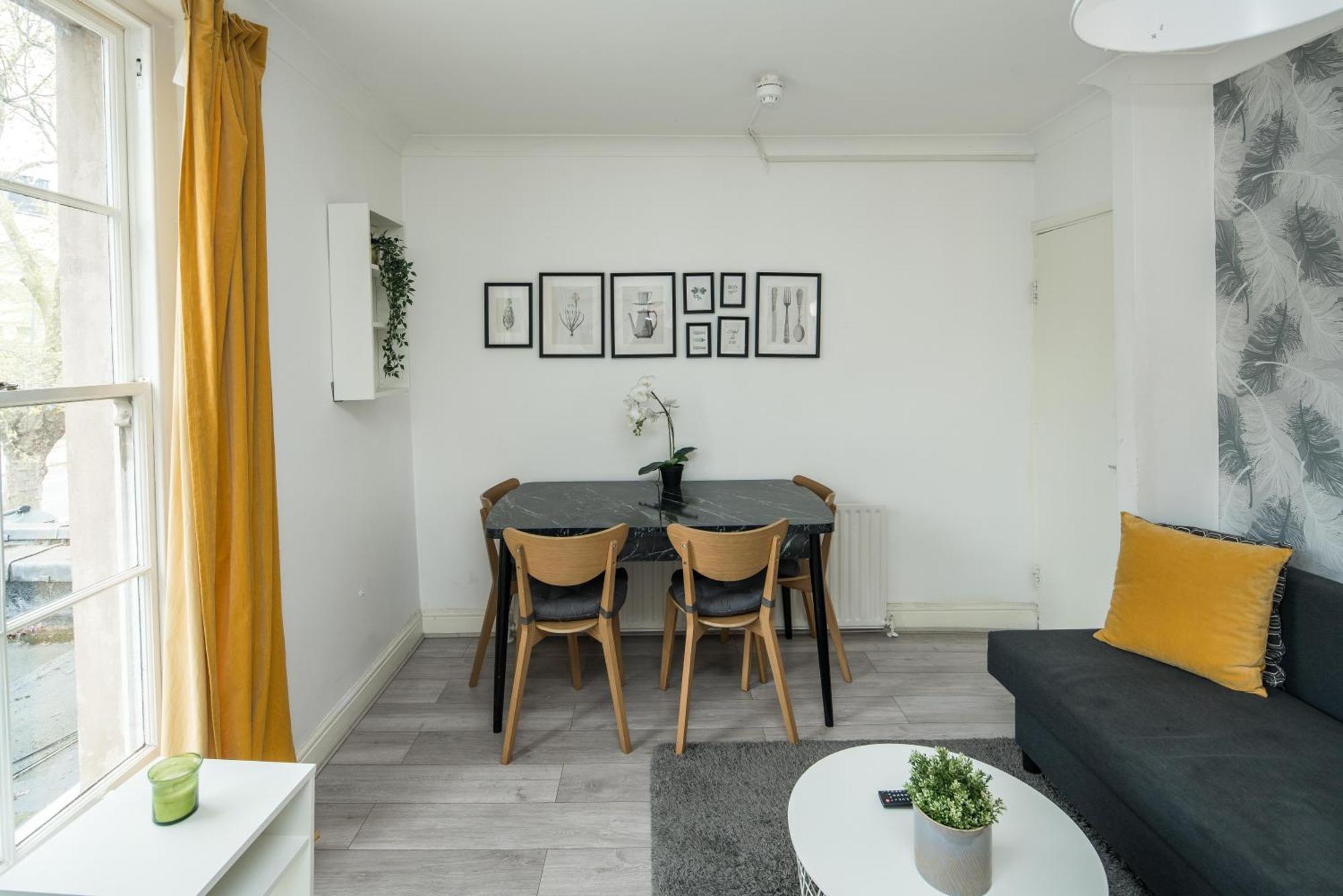 Private Double Room Shared Bathroom Near City Centre Лондон Экстерьер фото
