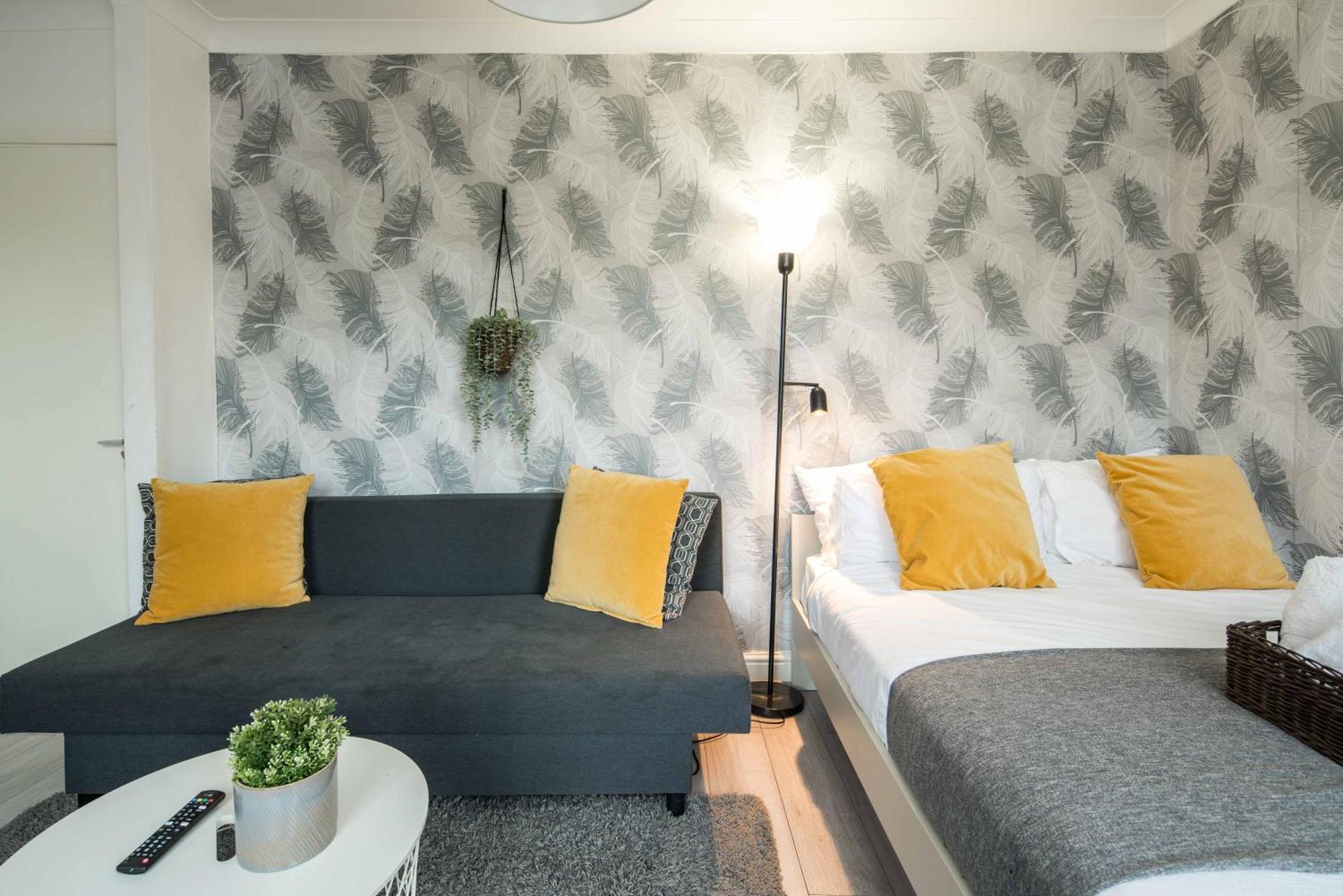 Private Double Room Shared Bathroom Near City Centre Лондон Экстерьер фото